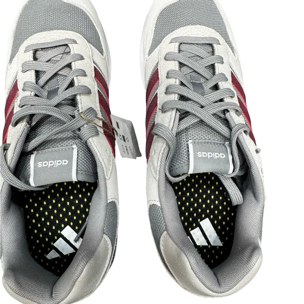 Adidas Run 80s Mens Size 12 Gray Red Stripes Retro Sneakers BNWT Casual Heat